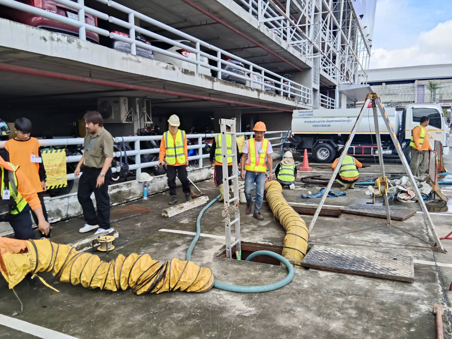 42 - https://ยิ่งยศดูดส้วมแก้ท่อตัน.com | หจก.ยิ่งยศ เซอร์วิส กรุ๊ป - บริการดูดส้วม 24 ชม. แก้ท่อตัน ลอกท่อระบายน้ำ มีใบกำจัดสิ่งปฏิกูลถูกกฎหมาย พร้อมทีมช่างผู้ชำนาญการ รถบรรทุกเฉพาะกิจ รับงานทุกสถานที่